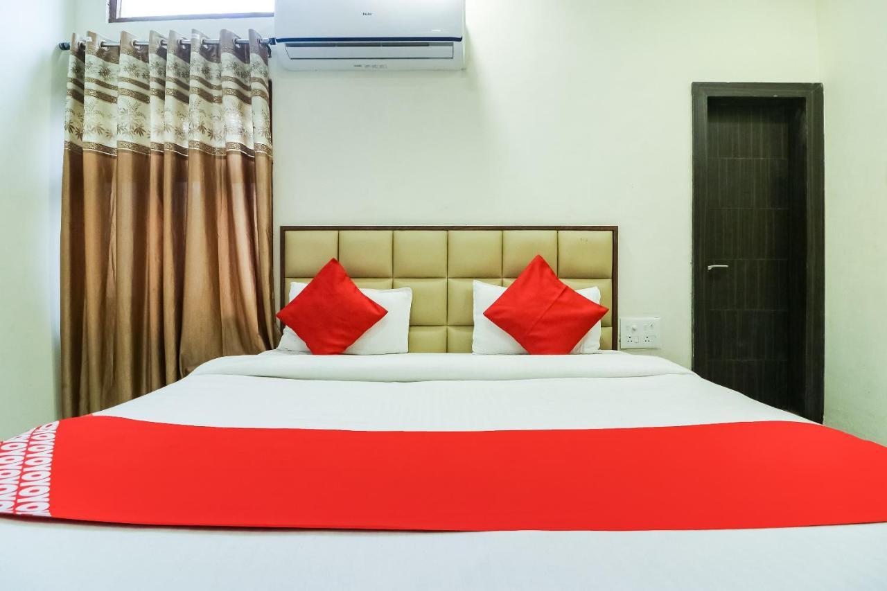 Oyo 28789 Hotel Adarsh Bilāspur Eksteriør billede