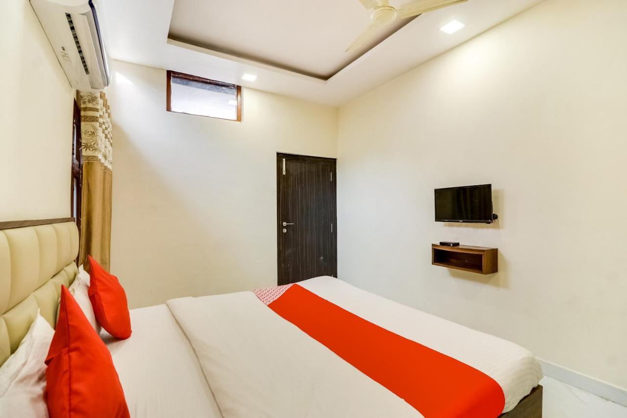 Oyo 28789 Hotel Adarsh Bilāspur Eksteriør billede