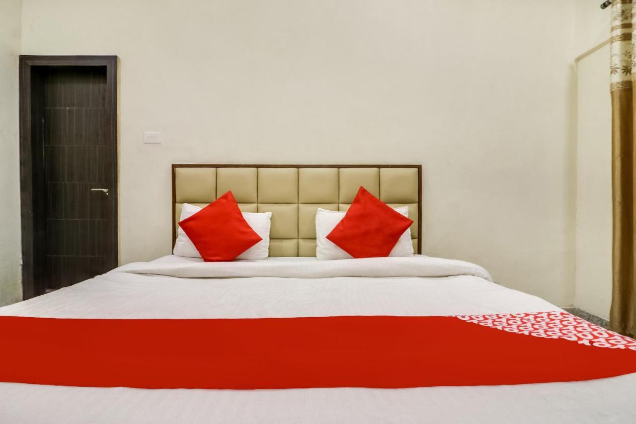 Oyo 28789 Hotel Adarsh Bilāspur Eksteriør billede