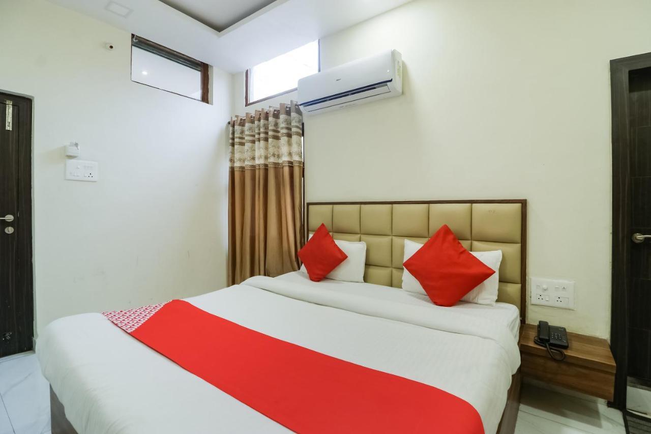 Oyo 28789 Hotel Adarsh Bilāspur Eksteriør billede
