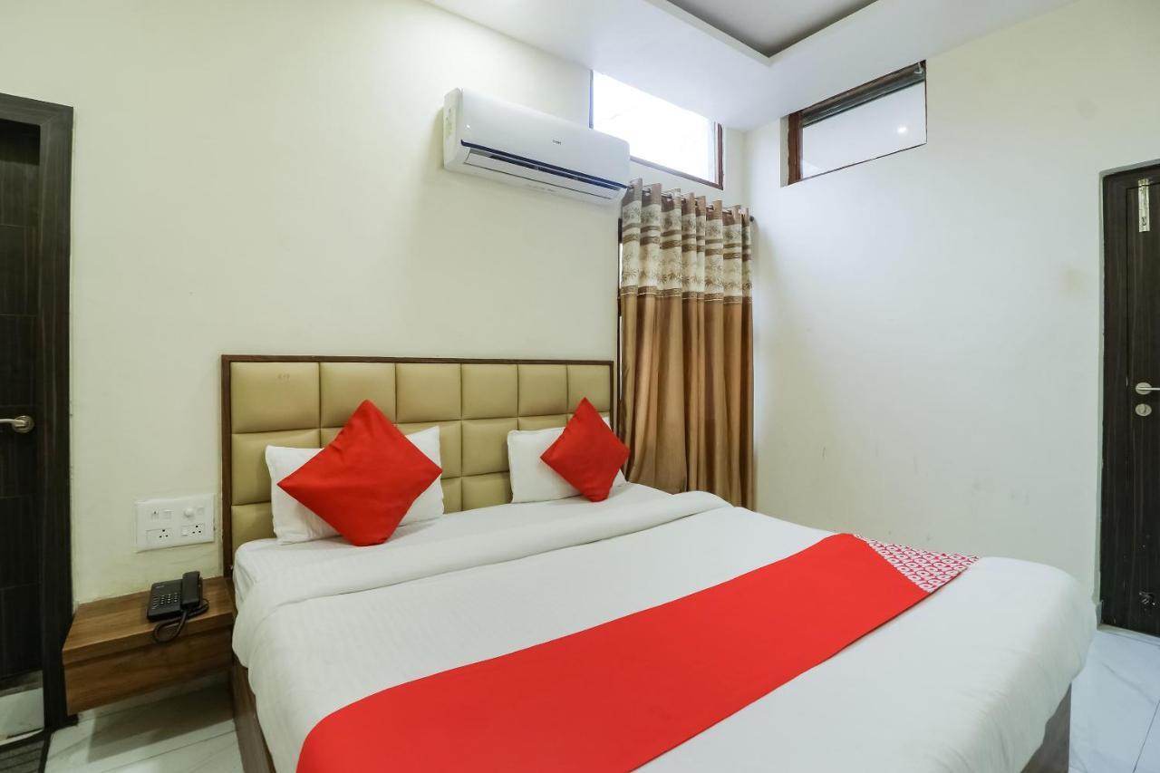 Oyo 28789 Hotel Adarsh Bilāspur Eksteriør billede